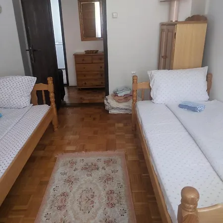 Cera Apartment
